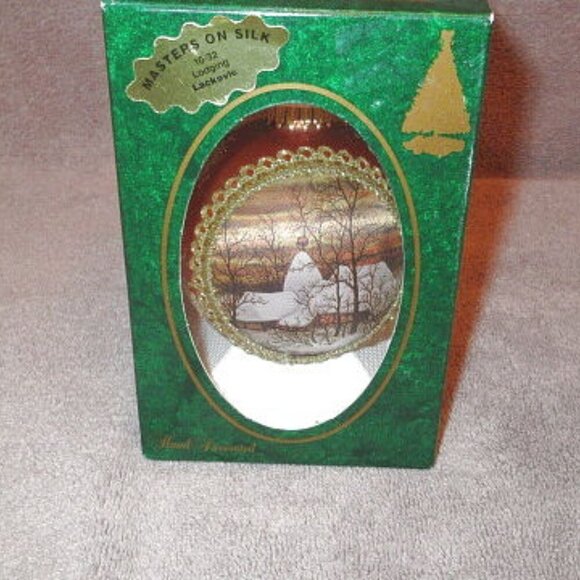Vtg Masters On Silk Hand Painted Glass Ornament Lodge Scene Christmas 1994 NOS - Picture 1 of 7